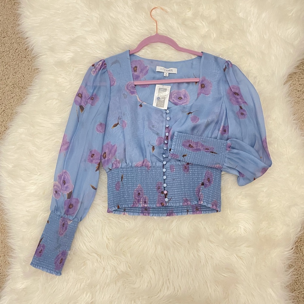 Intermix beautiful 💯% silk top